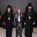 Տոքթ. Ալպէր Գարամանուկեան Պարգեւատրուեցաւ «Կիլիկեան Ասպետ»ի Շքանշանով