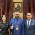 Արամ Ա. Վեհափառի Գահակալութեան 25-Ամեակի Առթիւ Տէր Եւ Տիկին Կարօ Եւ Սօսէ Էշկիեաններ  25 Հազար Տոլար Նուիրեցին Կաթողիկոսարանին