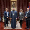 Առաջնորդ Սրբազան Հայրը Ընդունեց  Ազգային Վ. Եւ Ա. Շամլեան Վարժարանի Ներկայացուցիչները
