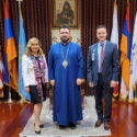 Թորգոմ Եպս. Տօնոյեան Ընդունեց  «Էտվենթիսթ» Հիւանդանոցէն Ներկայացուցիչներ